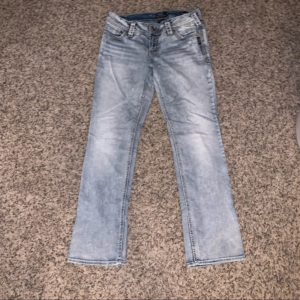 Silver Suki mid rise boot cut jeans